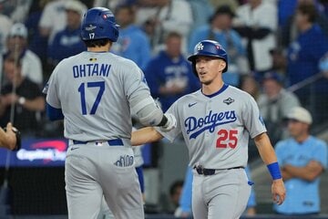 大谷翔平（左）とトミー・エドマン（ロイター）
