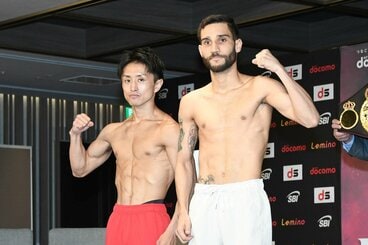 石井武志(左)とウィルフレド・メンデス