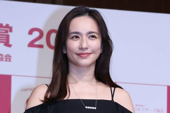 優木まおみ