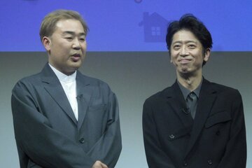思わず自身の40代を振り返ったフットボールアワーの岩尾望(左)と、相方の後藤輝基
