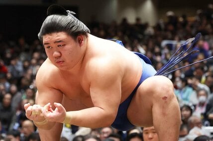 幕内最年少の21歳で快挙に並んだ藤ノ川