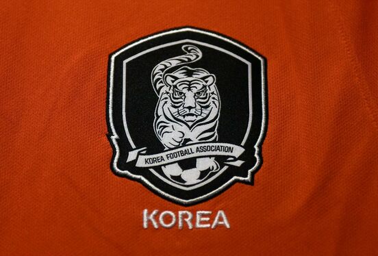 韓国サッカー協会のエンブレム(ロイター)