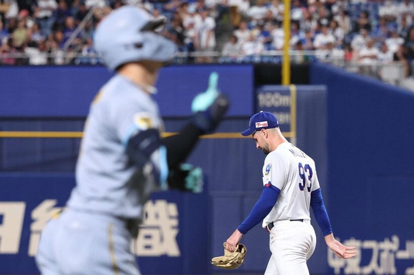 ８回、佐藤輝明に本塁打を打たれたマラー