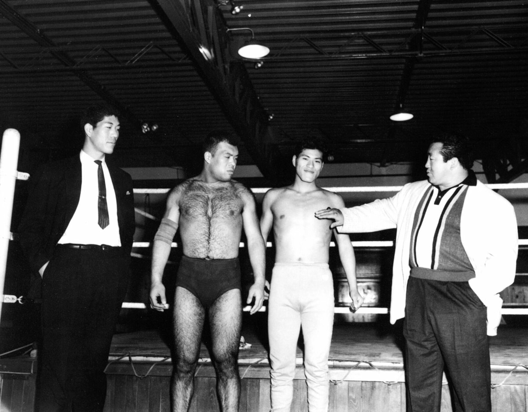 写真：アントニオ猪木さんとジャイアント馬場さんの〝本当の関係〟 和田京平氏が驚いた2人の笑顔 | 東スポWEB