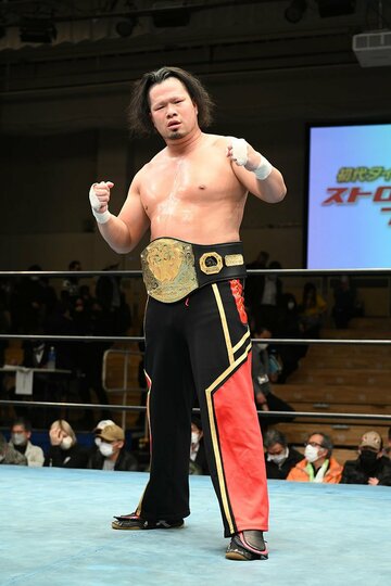 レジェンド王座を奪取した間下隼人