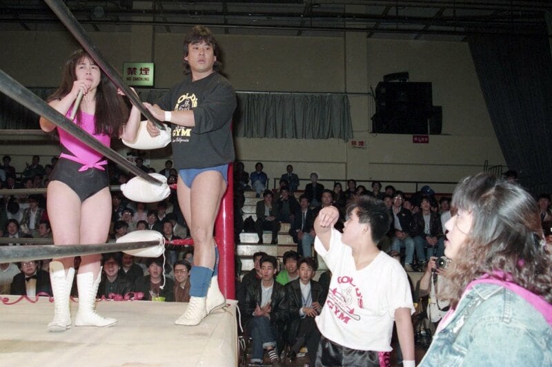 写真：【工藤めぐみ連載＃8】FMW後楽園大会を訪れ…リングに乱入