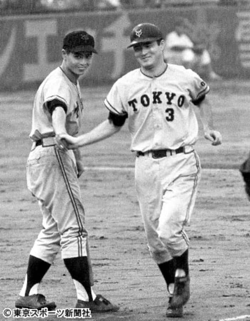  本塁打を打ちまくった長嶋（右）、王のON砲（１９６３年８月）