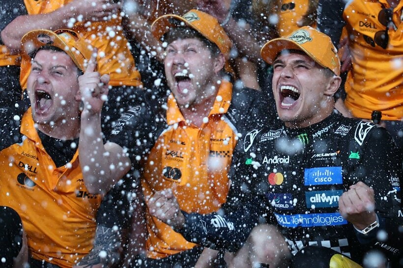 優勝したマクラーレンチーム（ロイター）