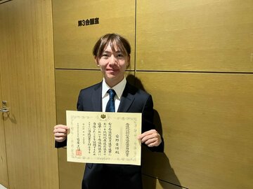安野貴博氏