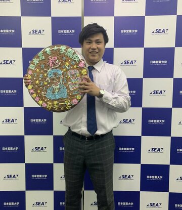 現在は営業職として働く森本龍弥さん