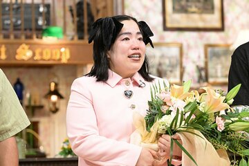 番組卒業を発表し、涙するゆりやんレトリィバァ