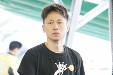 準優は５号艇から、展開をうかがう新出浩司