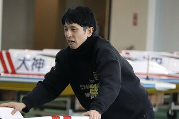 高野哲史