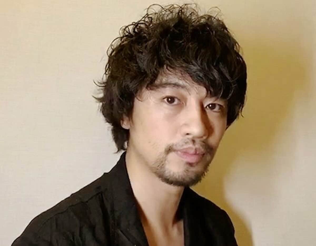 斎藤工 ステイホーム中ヒゲ剃らず「この特殊な期間をこのヒゲの長さで