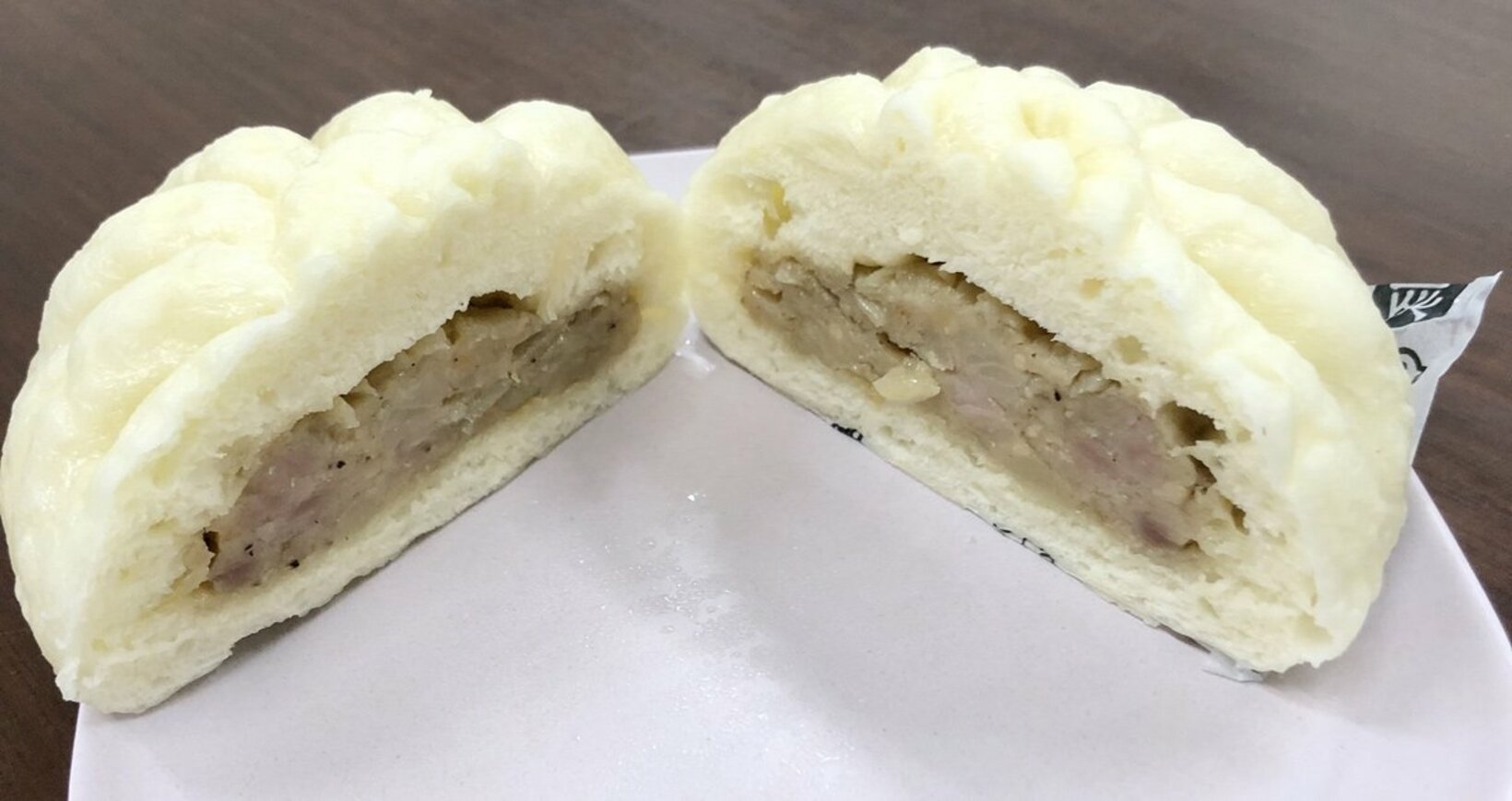  セブンイレブン「もちもち✕ずっしり　大入り豚まん」