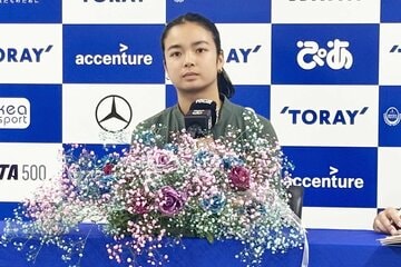 試合後の会見に出席したアレクサンドラ・イアラ