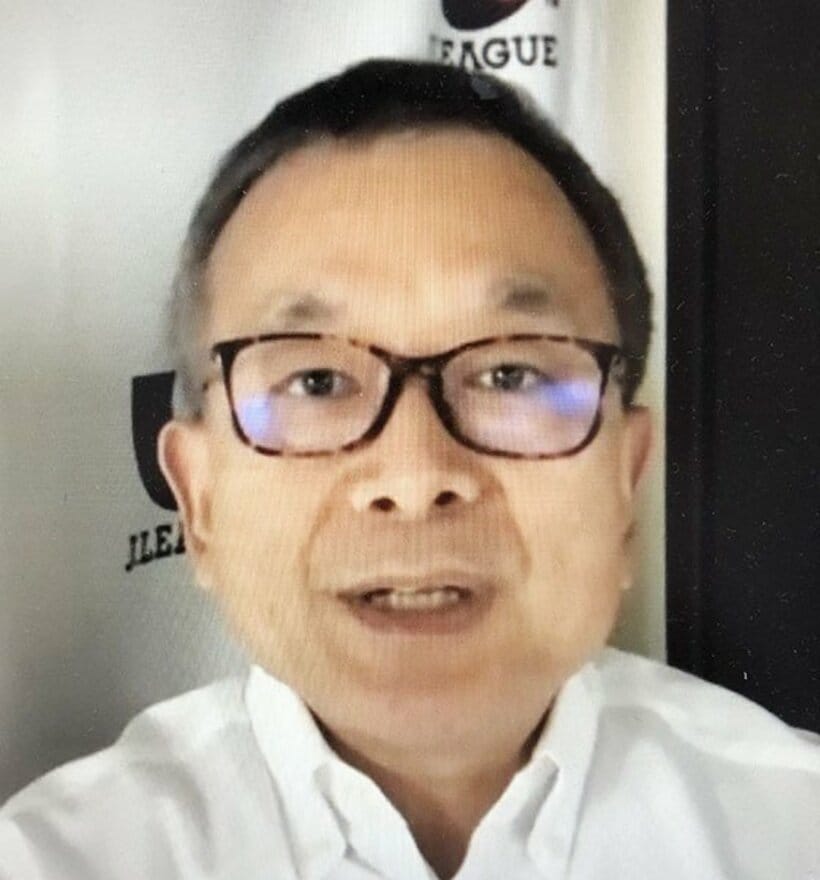  理事会後に会見を開いた村井チェアマン