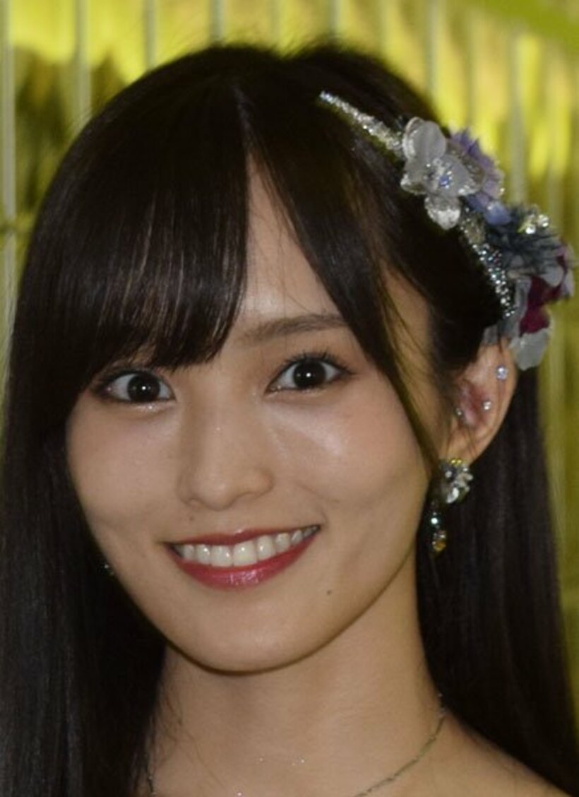  山本彩