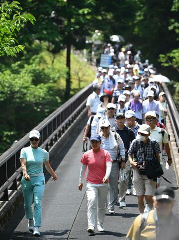 シブコの後ろは大行列