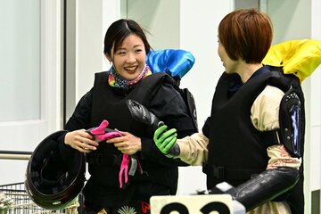 戸敷晃美
