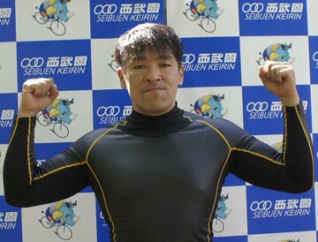  マッスルポーズの野口が地元勢に牙をむく