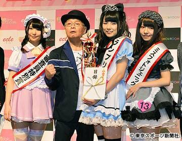 左からあいらさん、高須基仁氏、兎月あやねさん、さくさん