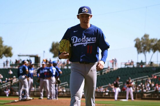 ガーディアンズ戦で降板する佐々木朗希（ロイター）