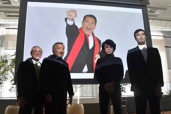 左から猪木啓介氏、湯川剛氏、石黒浩氏、棚橋亨太氏