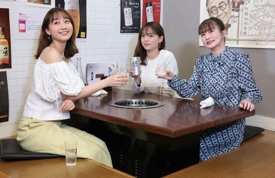 (左から)高田秋、篠崎愛、伊藤かりん(東スポWeb)