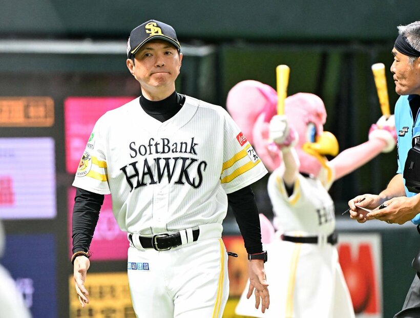 本拠地最終戦を大勝した小久保監督