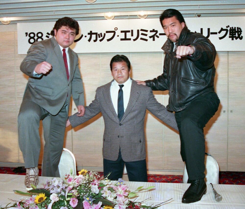 「ジャパンカップ」には藤波辰爾(中)、橋本真也(左)とのトリオで出場(88年11月)