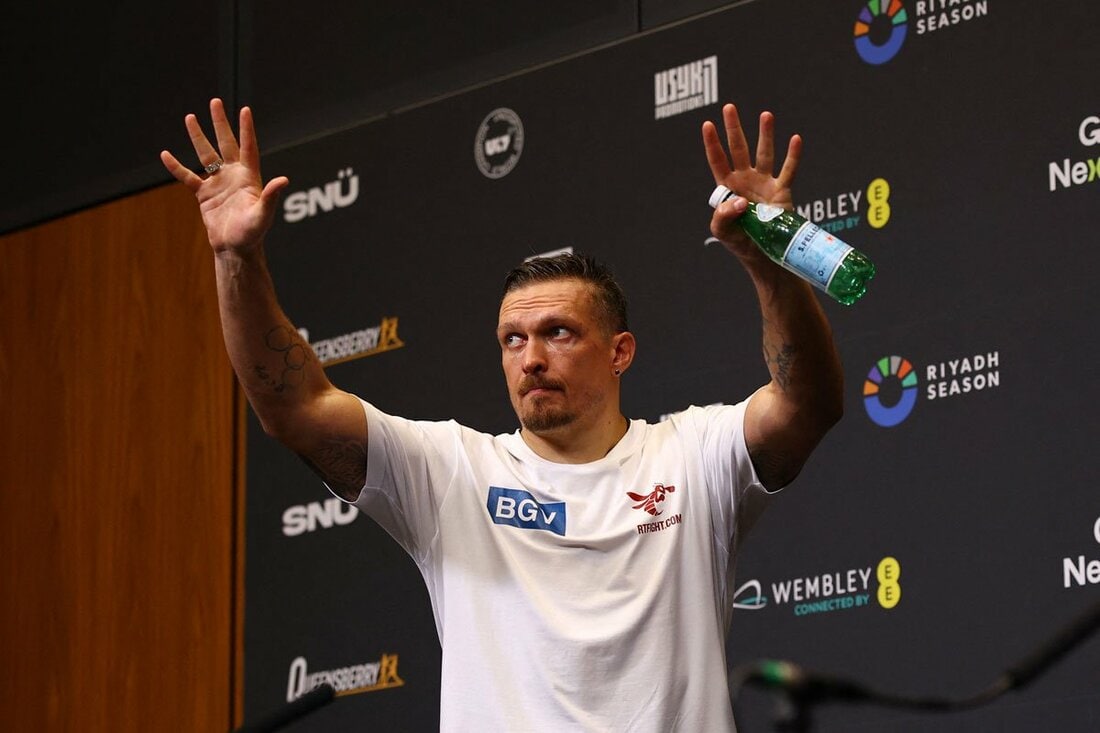 ヘビー級３団体統一王者オレクサンドル・ウシク（ロイター）