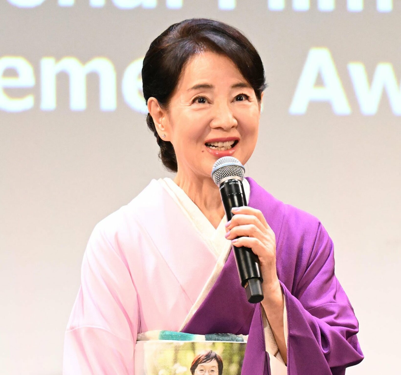 新幹線に乗っていた吉永小百合