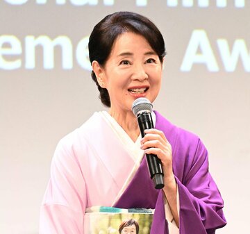 新幹線に乗っていた吉永小百合