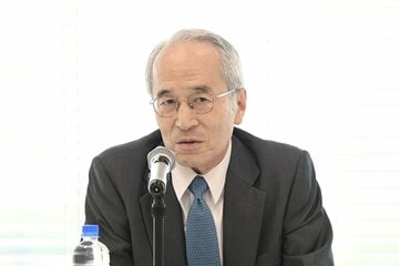 会見に出席した読売テレビ・松田社長