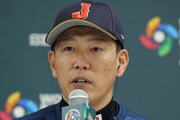 井端弘和監督（読売新聞社提供）