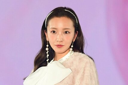 板野友美