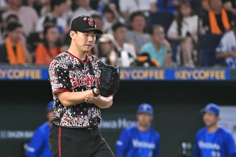 小笠原の粘投も…