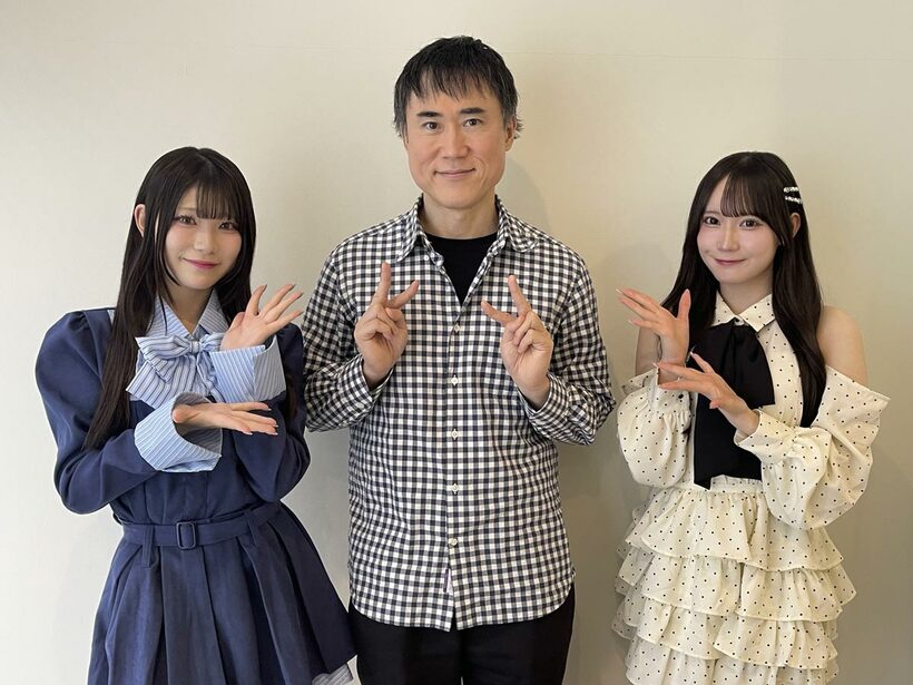 左から河村優愛、高須幹弥院長、大村杏