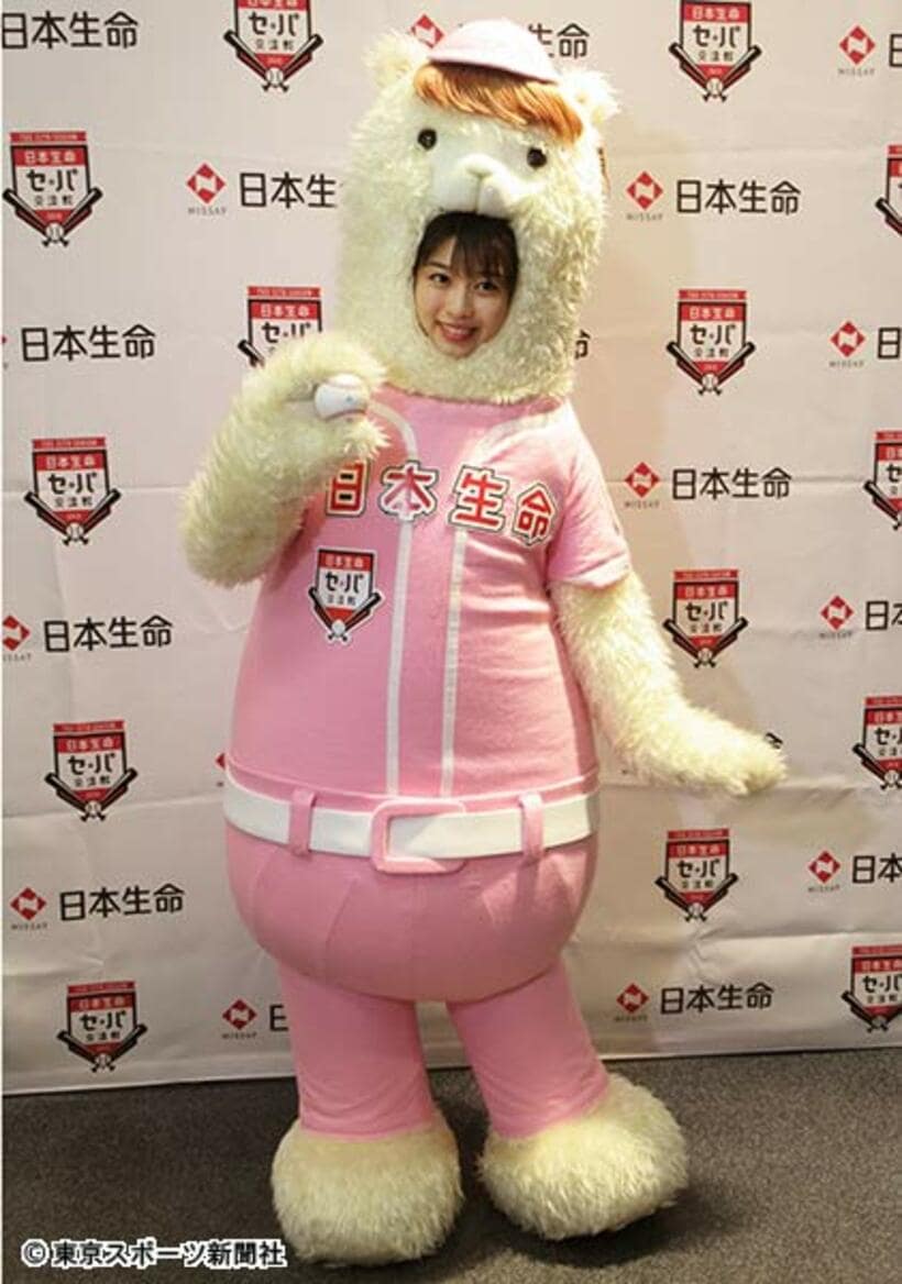  「まりパカ」に扮した牧野