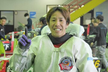 通算１０００勝を達成した水摩敦