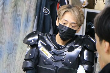 初日４着の森且行