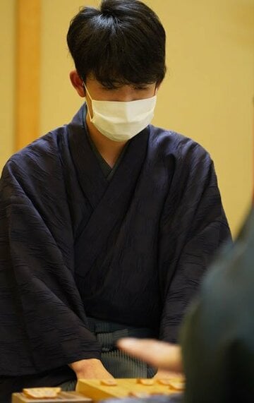  藤井聡太（代表撮影・日本将棋連盟）