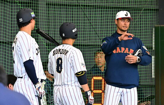 この日もレクチャーしたダルビッシュ