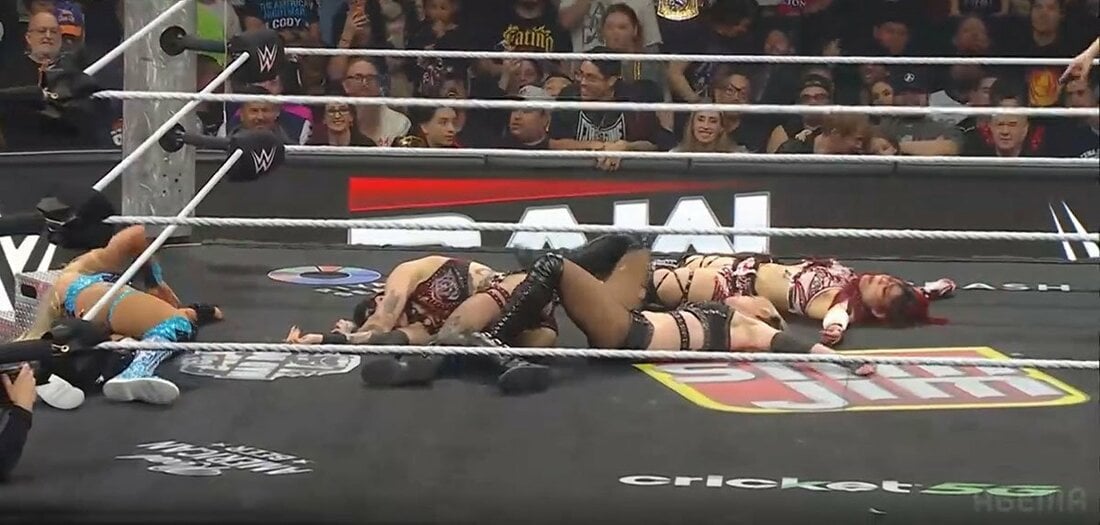 豪華タッグマッチは大激戦に（©AbemaTV, Inc.）