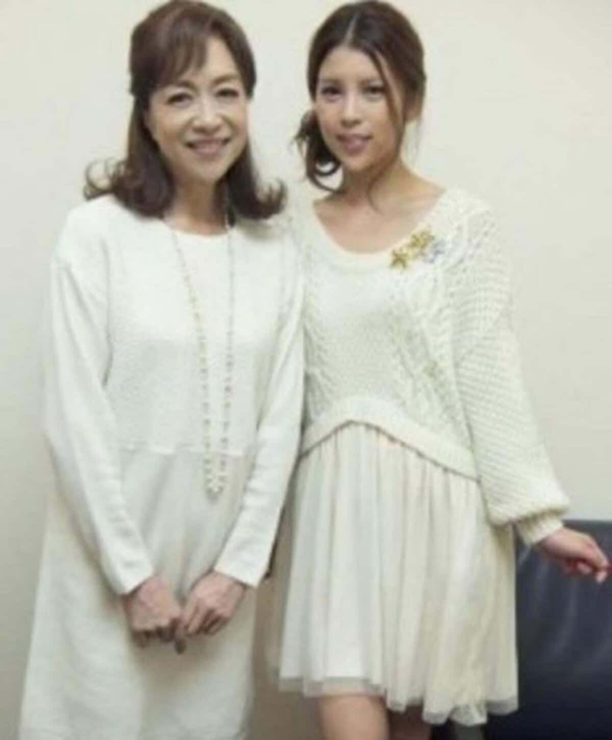 坂口 杏里 母