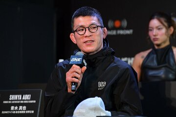 会見で〝最後〟の戦いへの決意を述べた青木真也