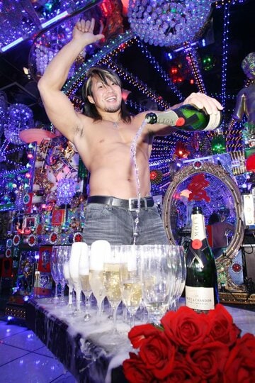 プロレス大賞MVPを初受賞した棚橋弘至（２００９年）