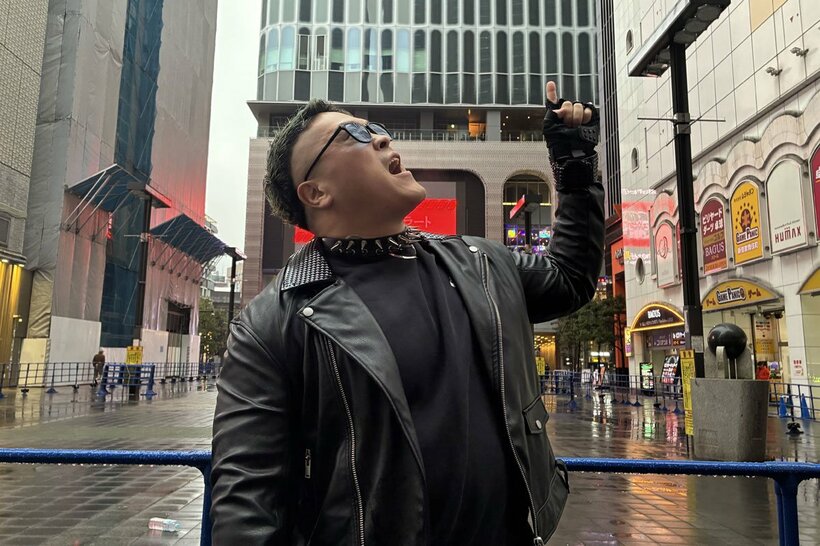 新宿フェイス前で呪詛を並べた河上