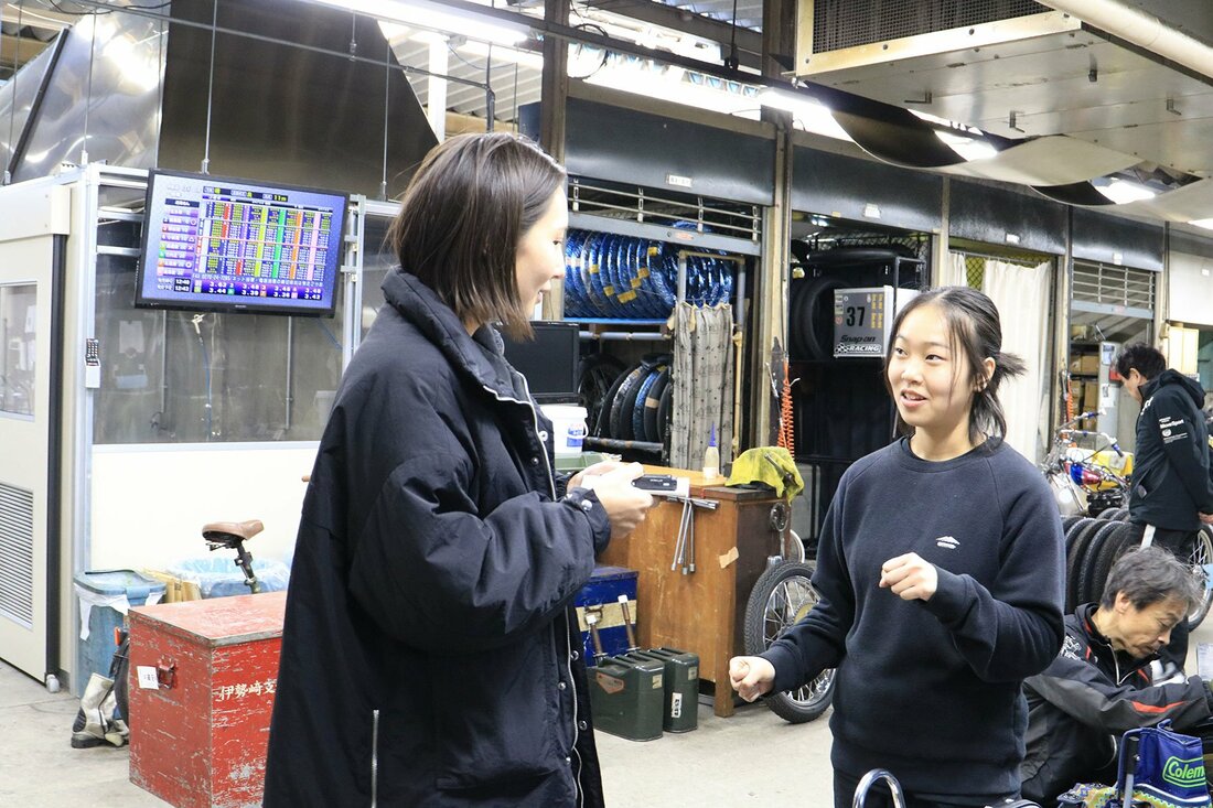初勝利の喜びを語った浜田樹来(右)